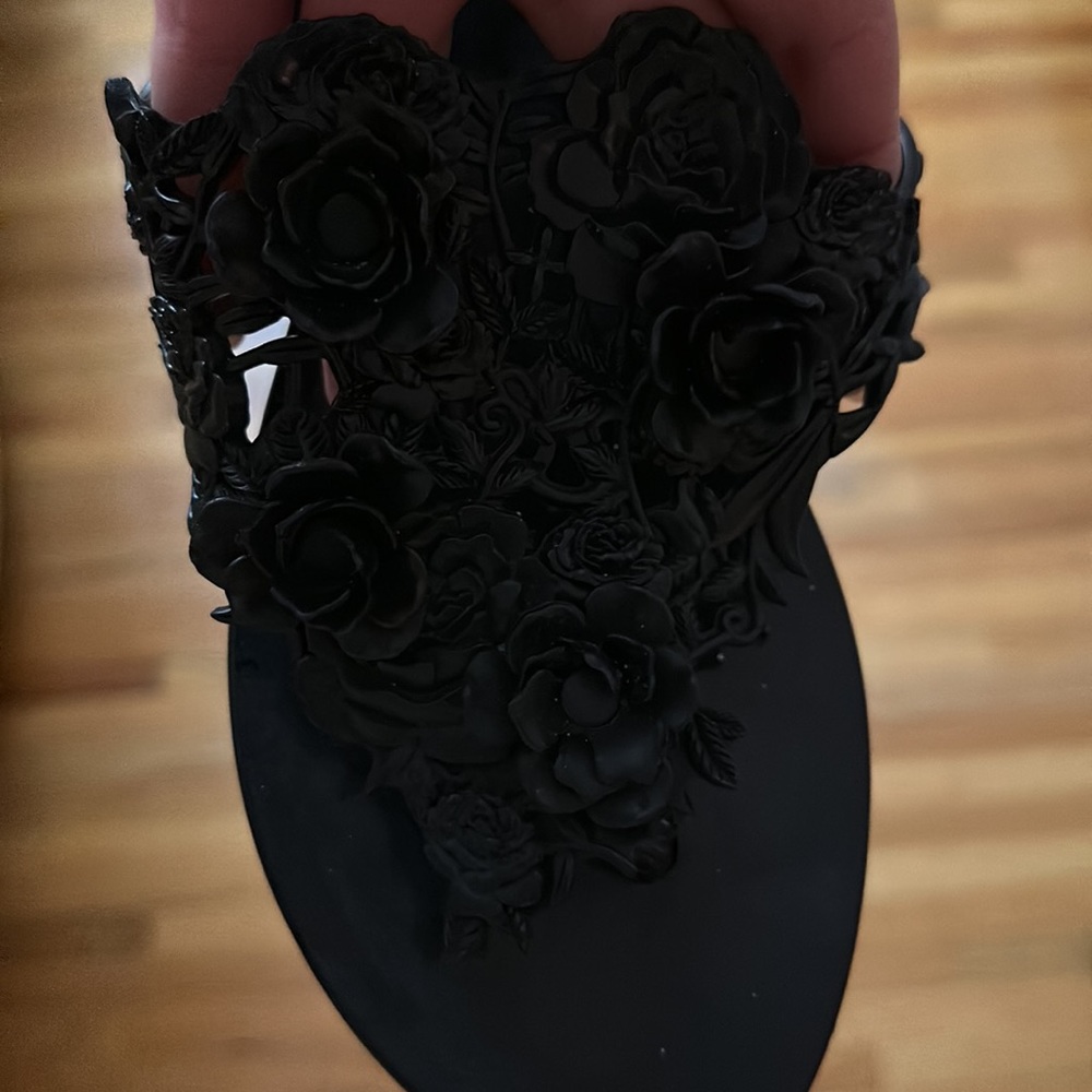 Sandals - Picture 2 of 2